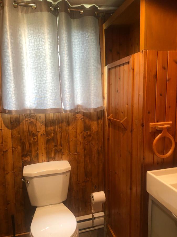 Chalets Les Chanterelles De Forillon L'Anse-au-Griffon Luaran gambar